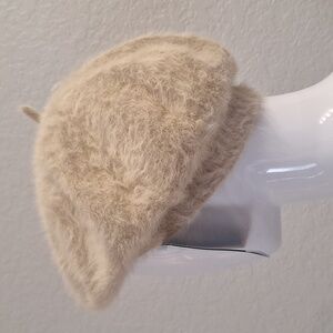 Betmar Cream Fuzzy Beret